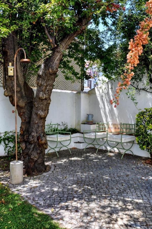 Secret Garden In Alfama * Lisboa